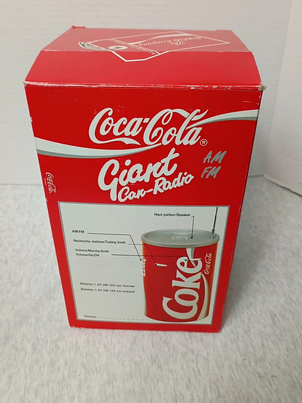 Vintage “Giant” Coke Can AM/FM Radio 1991